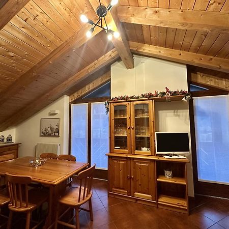 Appartement Mansarda Con Vista à Giustino Extérieur photo